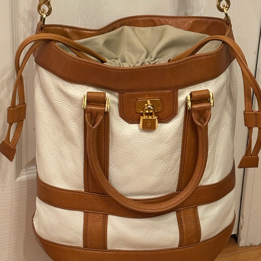 Tory Burch,  large White and Brown Leather Bucket Bag